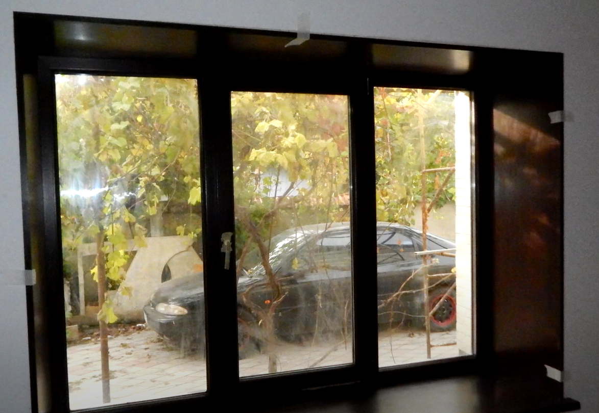 Установка цветного окна